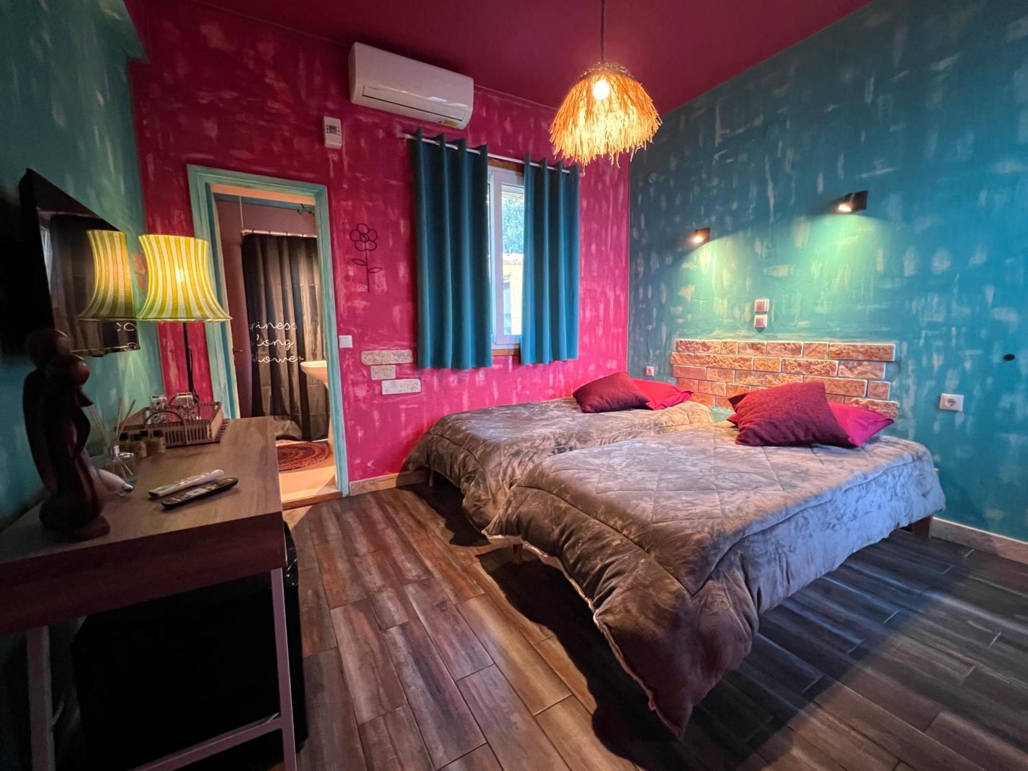 Antares Boutique Guesthouse Perama  Zewnętrze zdjęcie